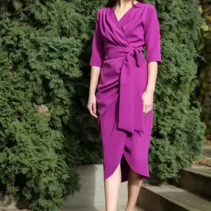 Rochie petrecuta cu maneci 3/4